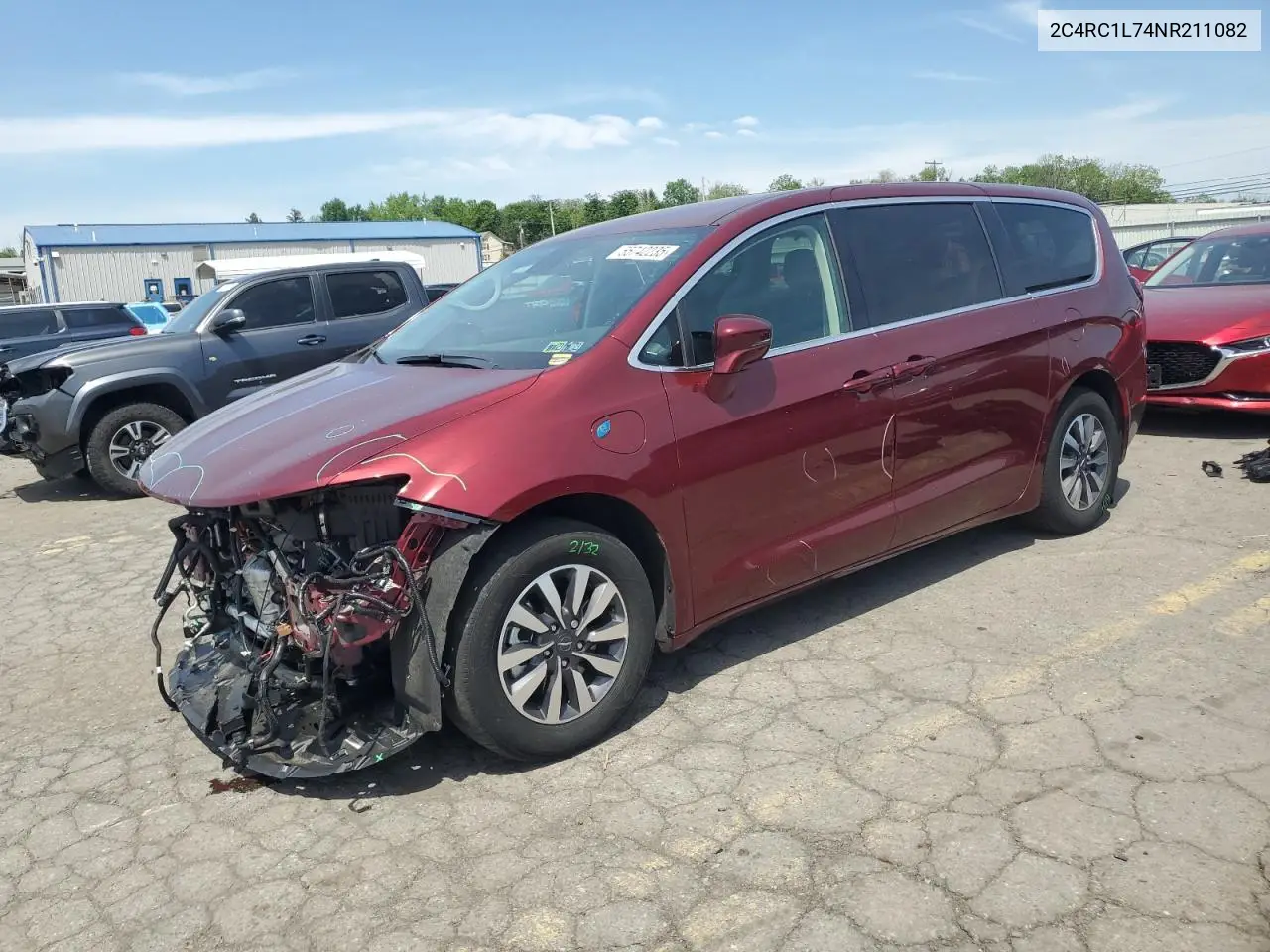2022 Chrysler Pacifica Hybrid Touring L VIN: 2C4RC1L74NR211082 Lot: 55742235