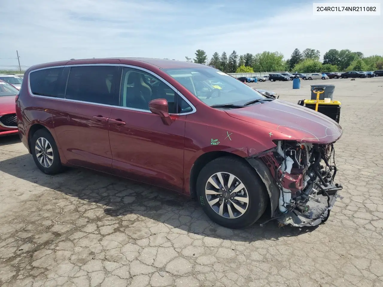 2022 Chrysler Pacifica Hybrid Touring L VIN: 2C4RC1L74NR211082 Lot: 55742235