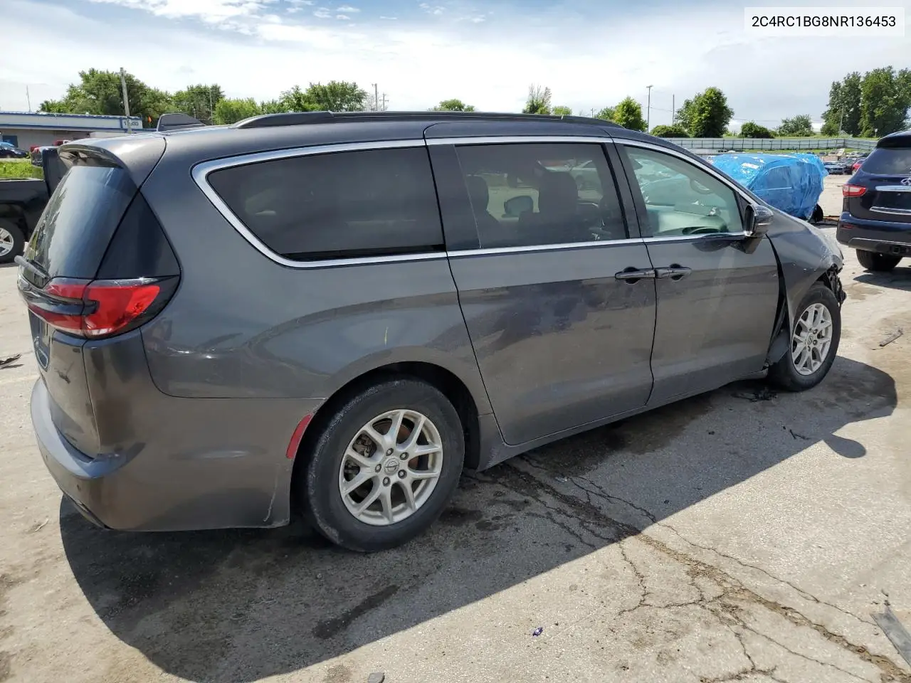 2022 Chrysler Pacifica Touring L VIN: 2C4RC1BG8NR136453 Lot: 65762755