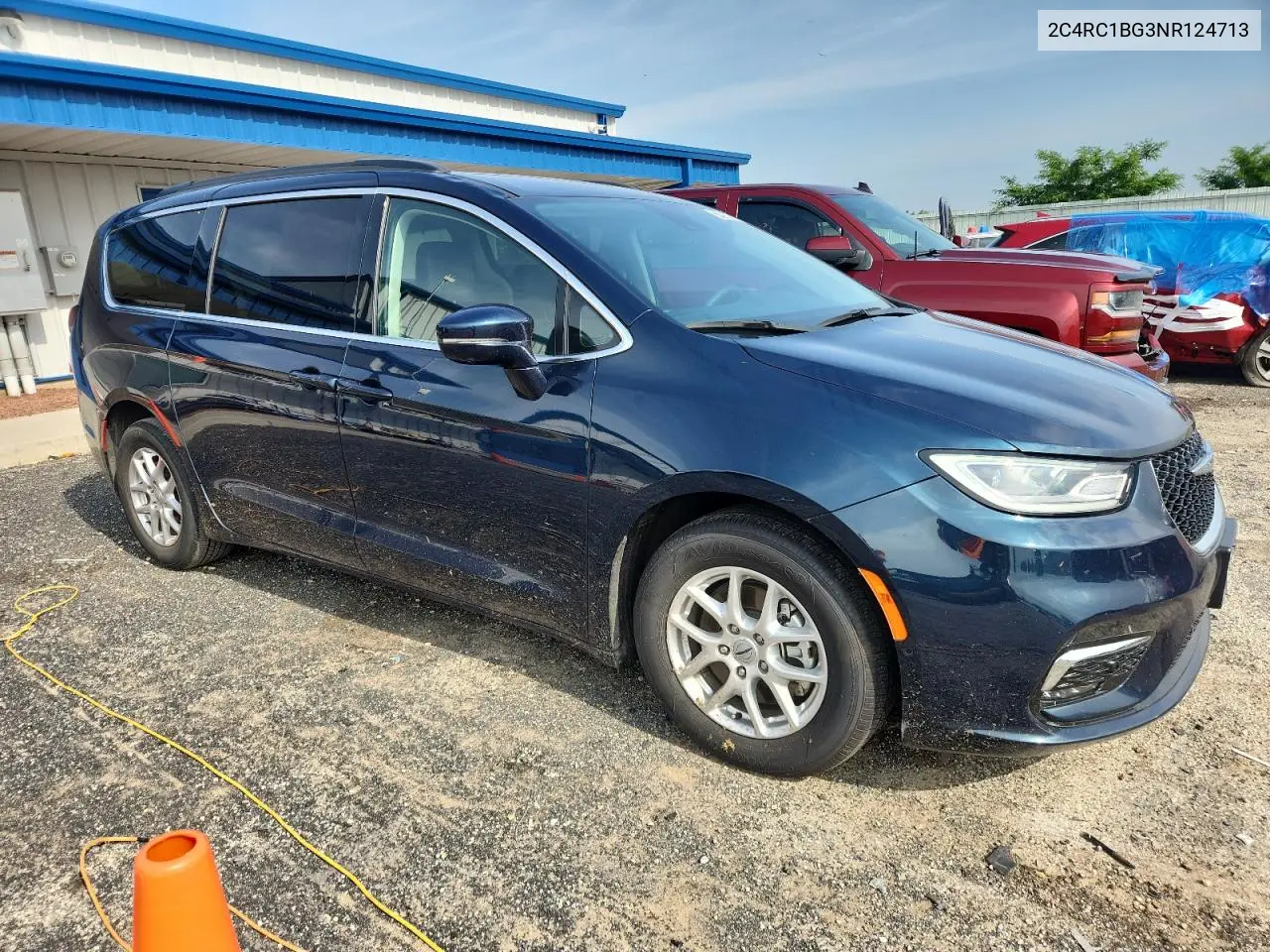 2022 Chrysler Pacifica Touring L VIN: 2C4RC1BG3NR124713 Lot: 65890655