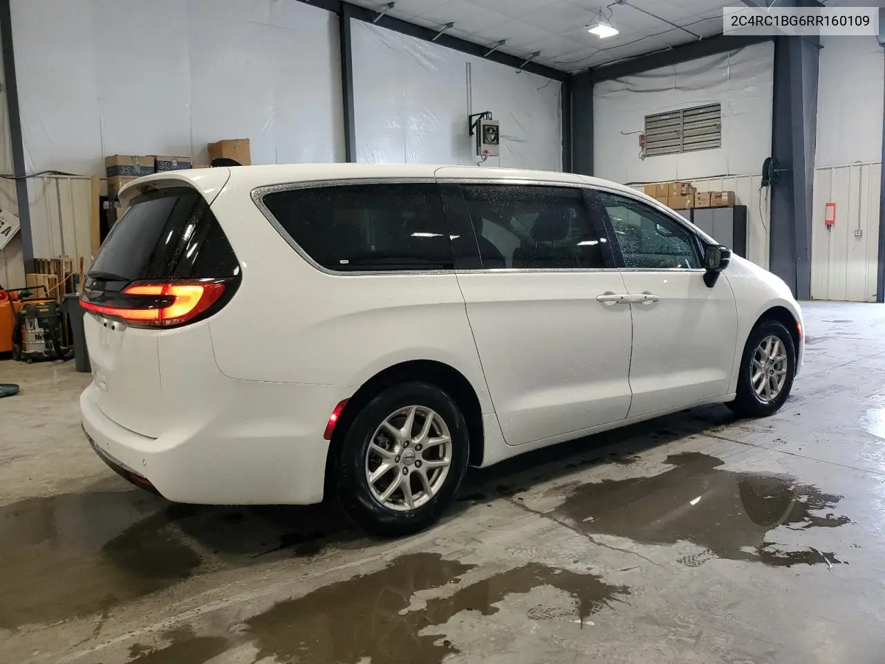 2024 Chrysler Pacifica Touring L VIN: 2C4RC1BG6RR160109 Lot: 56481595