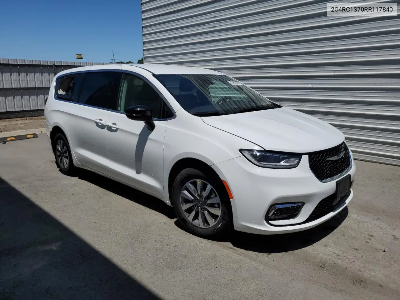 2024 Chrysler Pacifica Hybrid Select VIN: 2C4RC1S70RR117840 Lot: 56529005