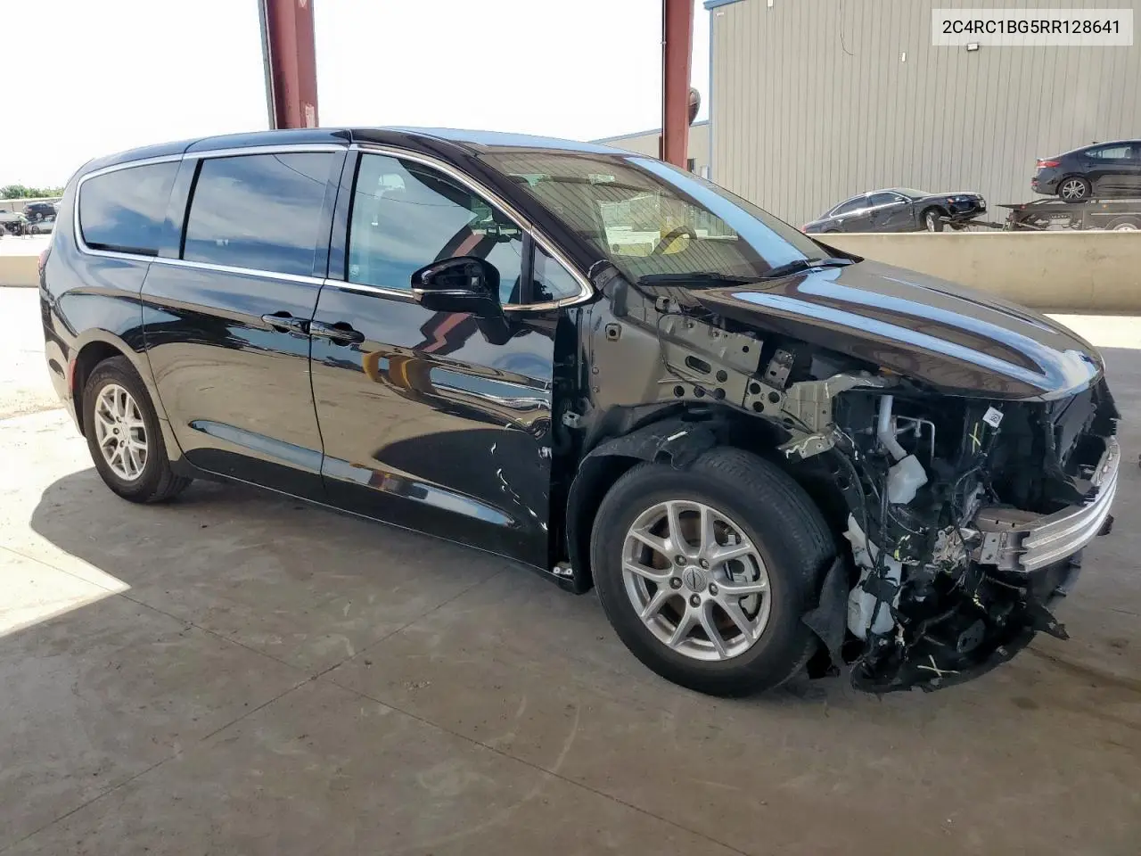 2024 Chrysler Pacifica Touring L VIN: 2C4RC1BG5RR128641 Lot: 57980565