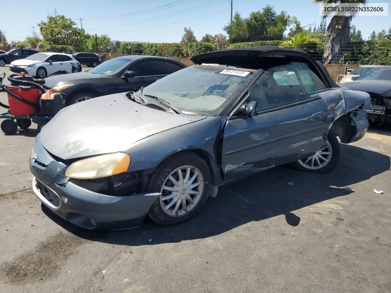 2002 Chrysler Sebring Lxi VIN: 1C3EL55R22N352606 Lot: 58431625