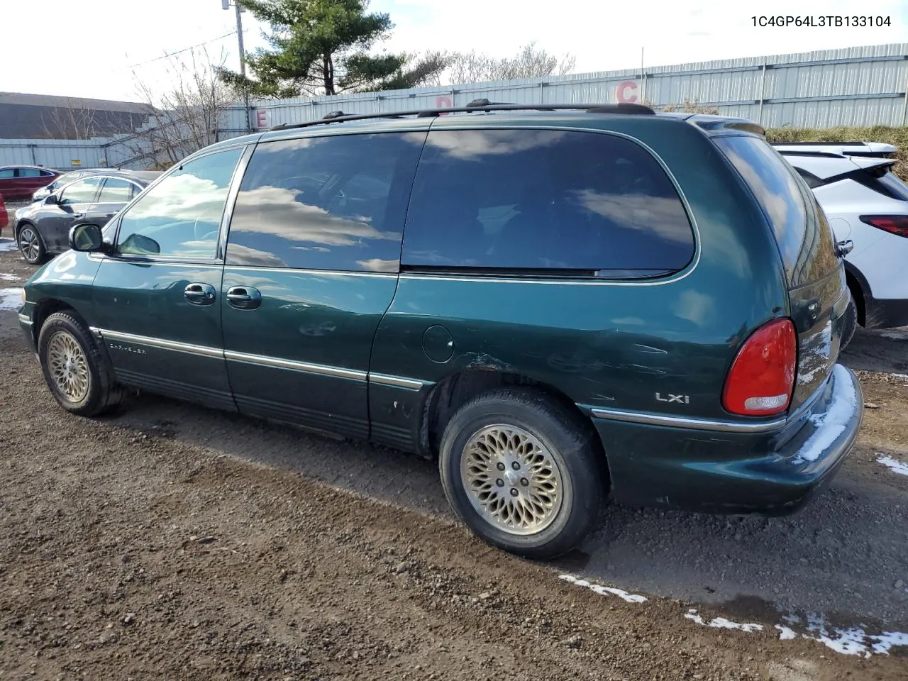 1996 Chrysler Town & Country Lxi VIN: 1C4GP64L3TB133104 Lot: 82596734
