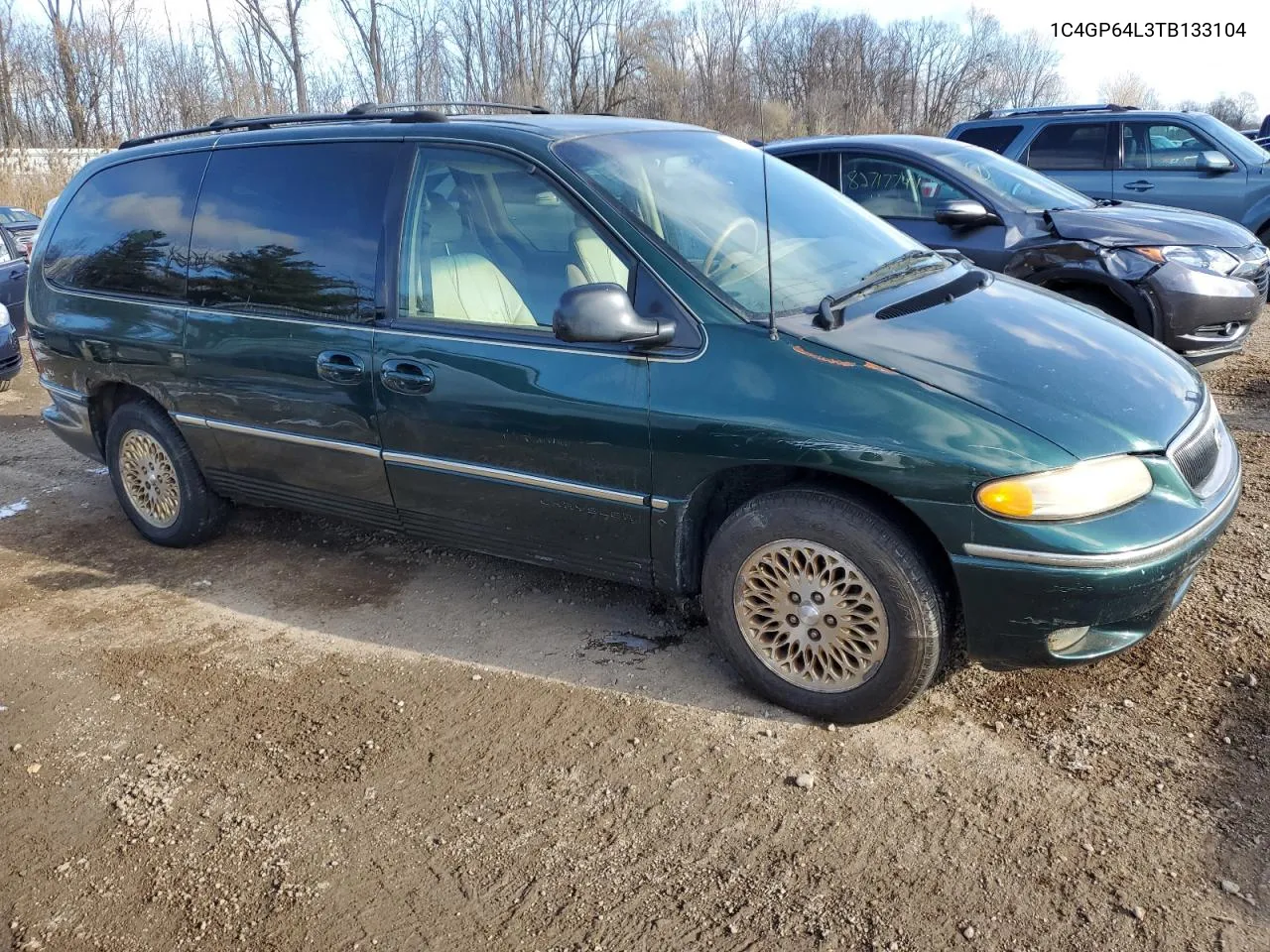 1996 Chrysler Town & Country Lxi VIN: 1C4GP64L3TB133104 Lot: 82596734