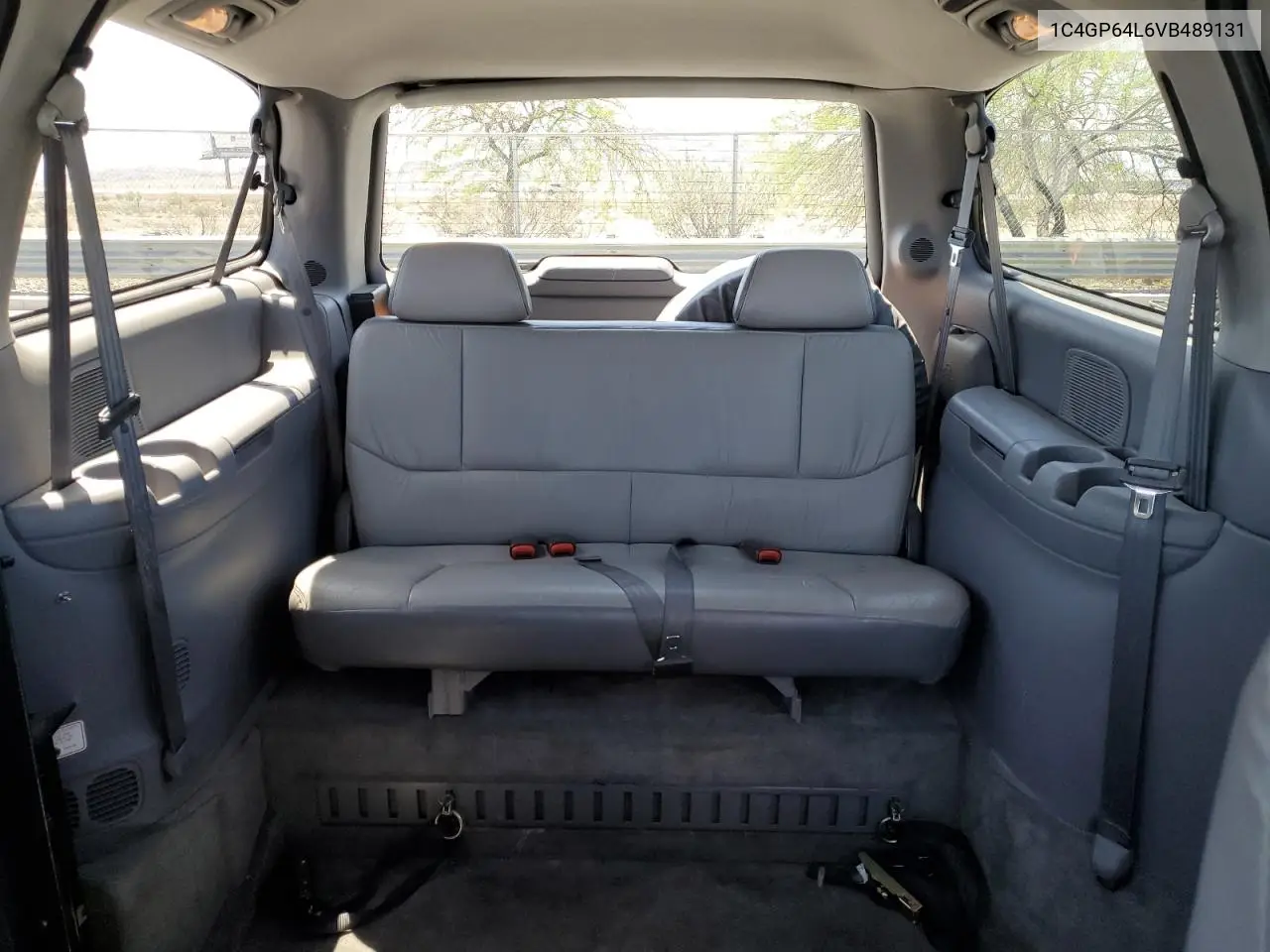 1997 Chrysler Town & Country Lxi VIN: 1C4GP64L6VB489131 Lot: 56994635