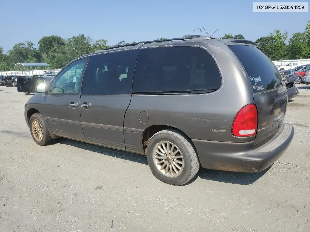 1999 Chrysler Town & Country Limited VIN: 1C4GP64L5XB594259 Lot: 61962315
