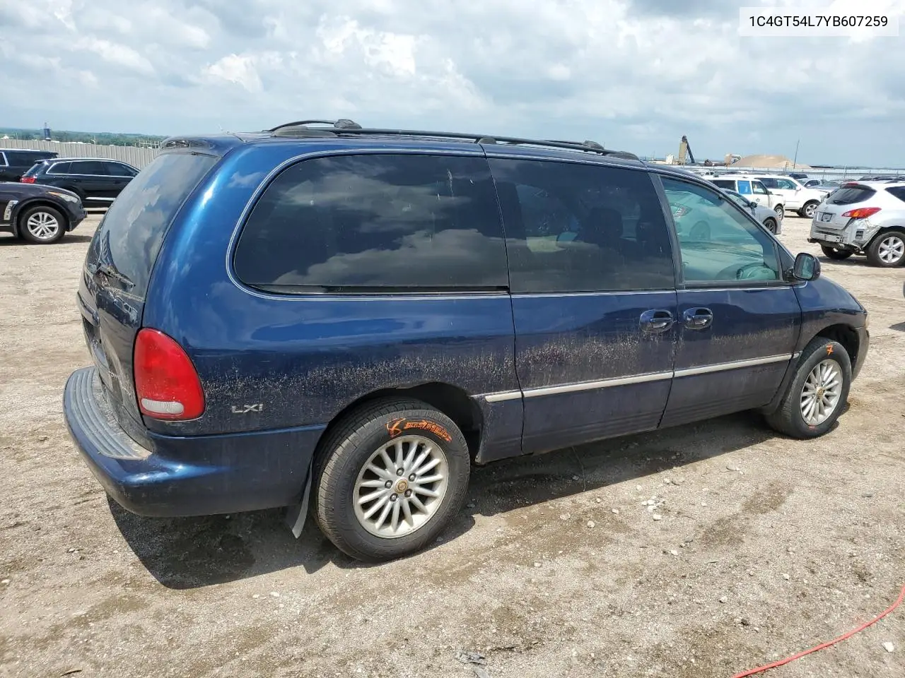 2000 Chrysler Town & Country Lxi VIN: 1C4GT54L7YB607259 Lot: 62671635