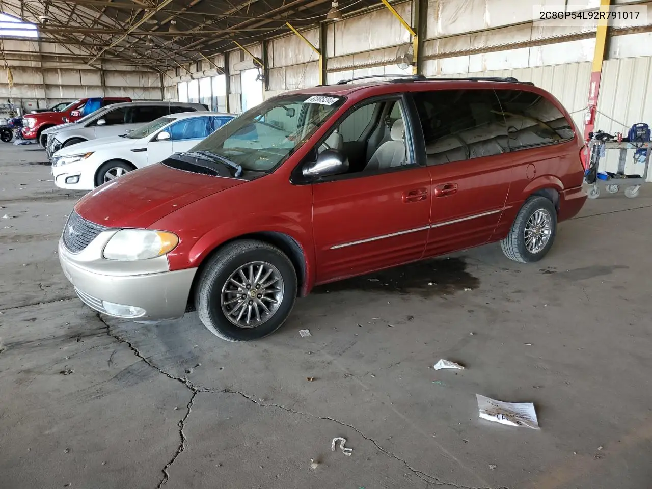 2002 Chrysler Town & Country Lxi VIN: 2C8GP54L92R791017 Lot: 61985205