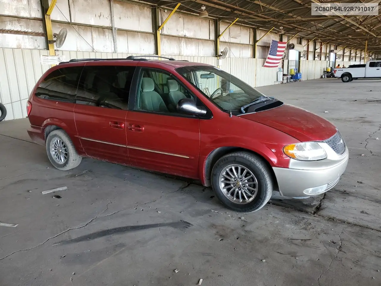 2002 Chrysler Town & Country Lxi VIN: 2C8GP54L92R791017 Lot: 61985205