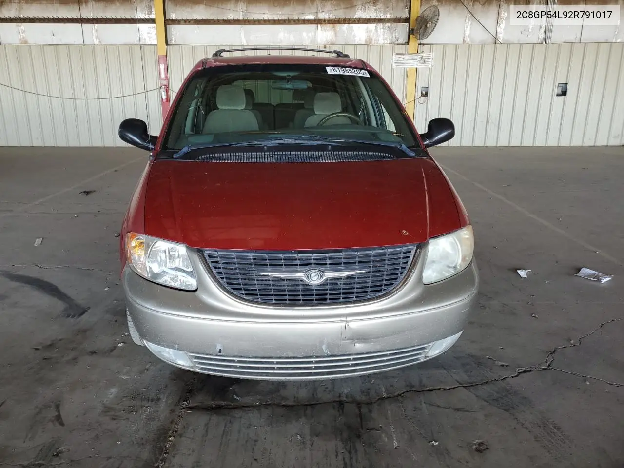 2002 Chrysler Town & Country Lxi VIN: 2C8GP54L92R791017 Lot: 61985205