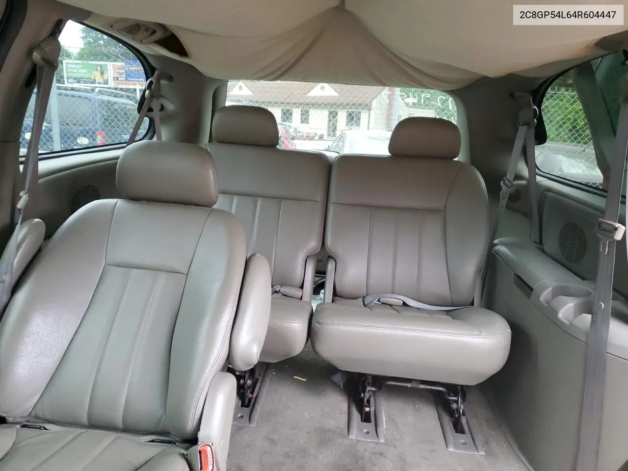 2004 Chrysler Town & Country Touring VIN: 2C8GP54L64R604447 Lot: 62685255