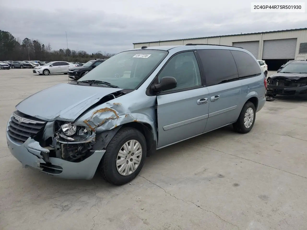 2005 Chrysler Town & Country Lx VIN: 2C4GP44R75R501930 Lot: 45677235