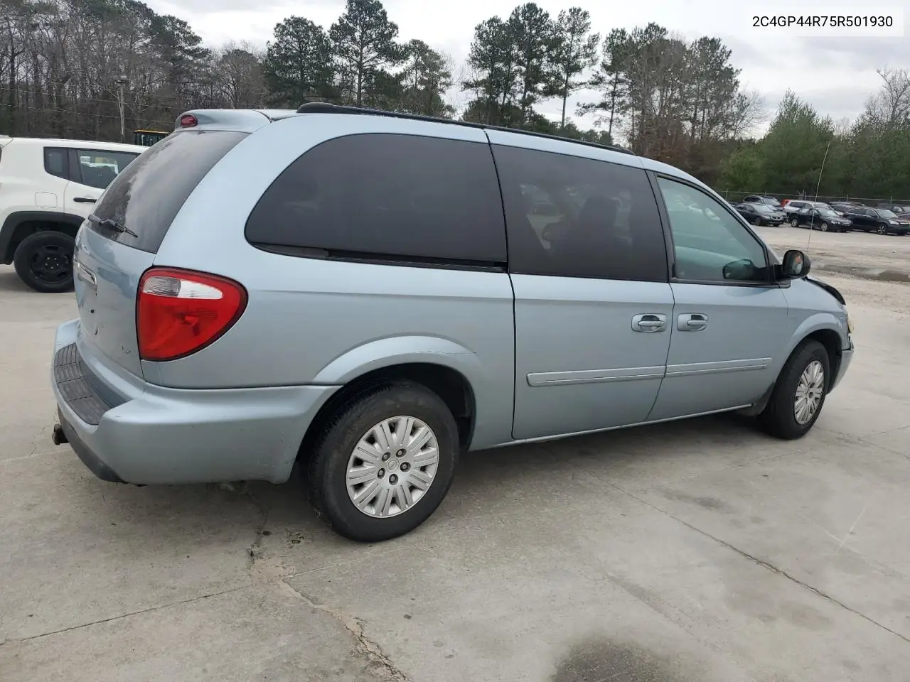 2005 Chrysler Town & Country Lx VIN: 2C4GP44R75R501930 Lot: 45677235