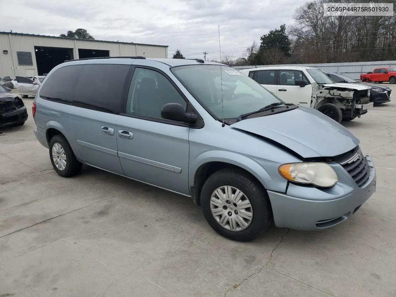 2005 Chrysler Town & Country Lx VIN: 2C4GP44R75R501930 Lot: 45677235