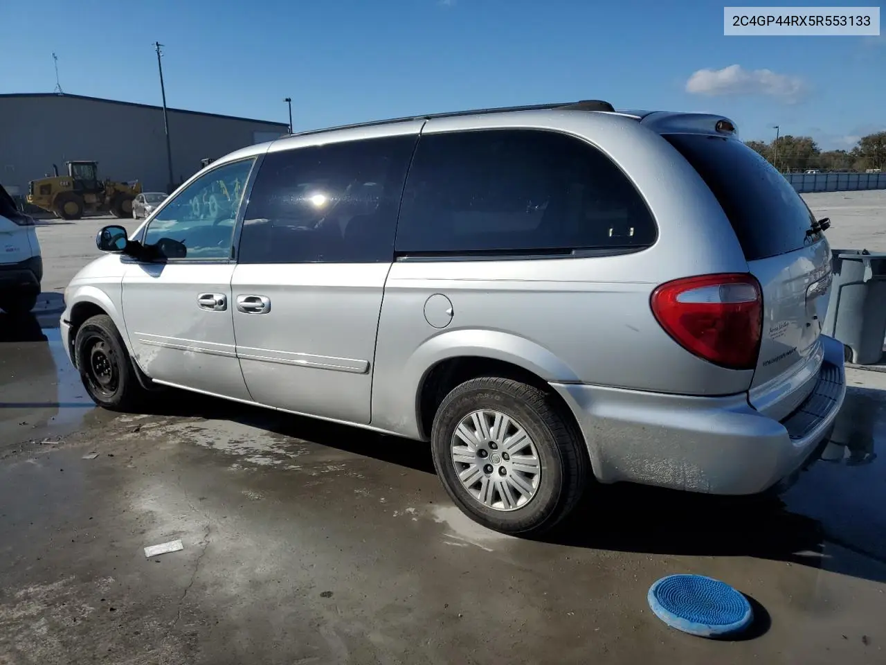 2005 Chrysler Town & Country Lx VIN: 2C4GP44RX5R553133 Lot: 46143045