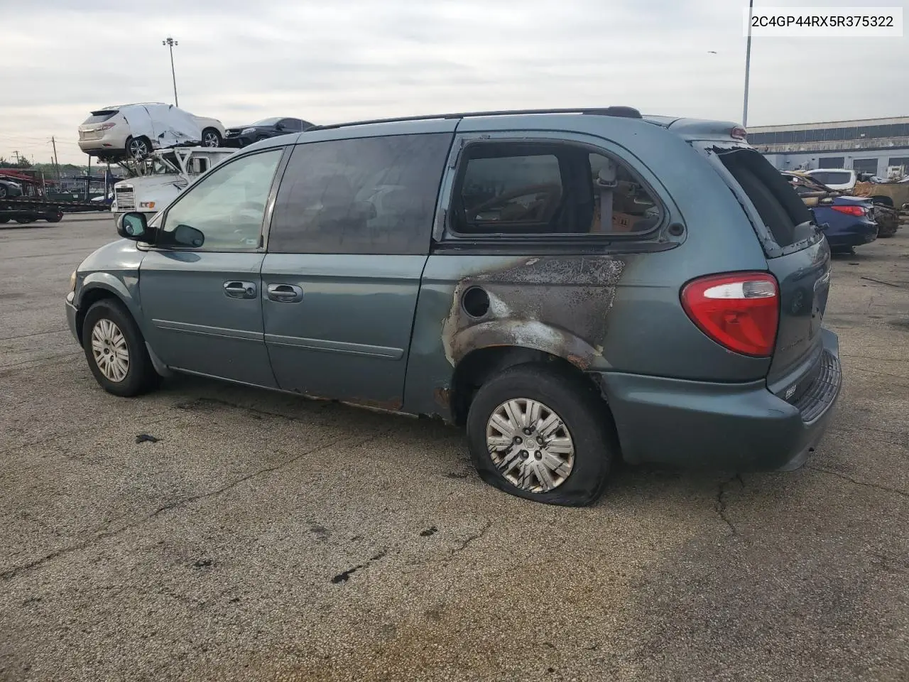2005 Chrysler Town & Country Lx VIN: 2C4GP44RX5R375322 Lot: 56006685