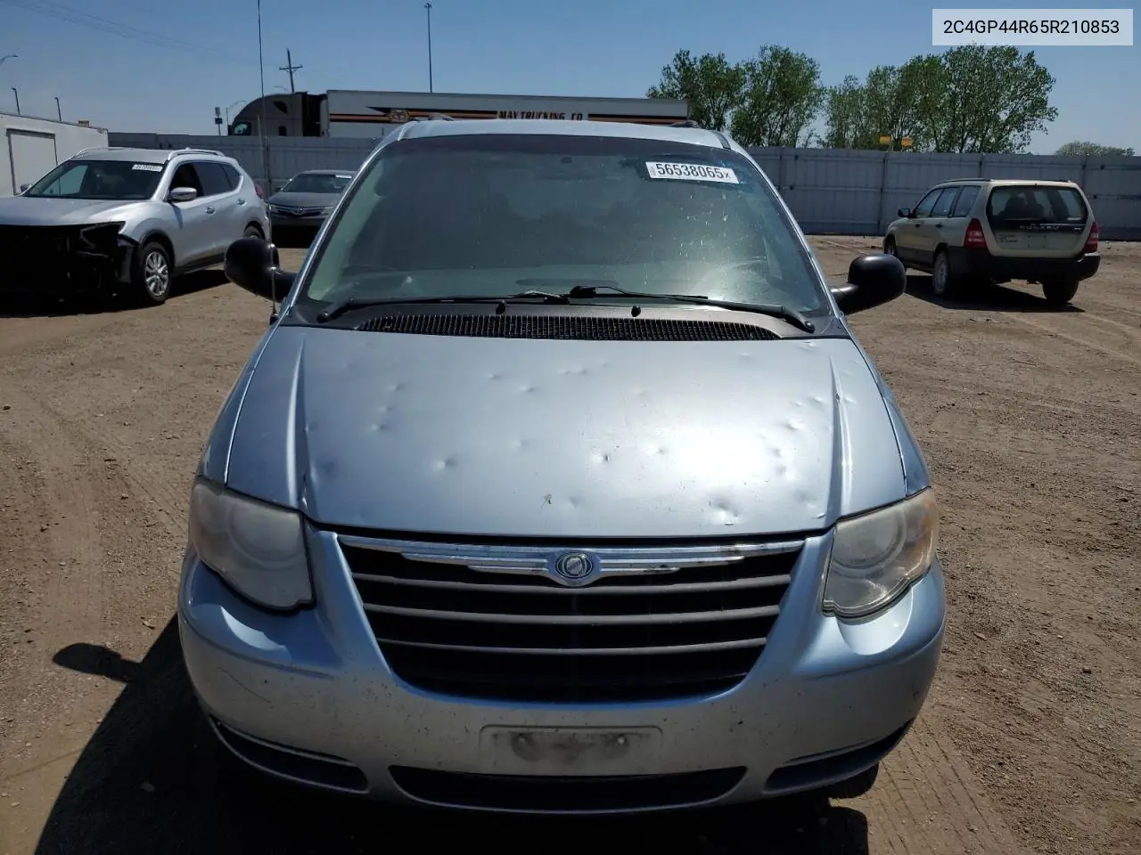 2005 Chrysler Town & Country Lx VIN: 2C4GP44R65R210853 Lot: 56538065