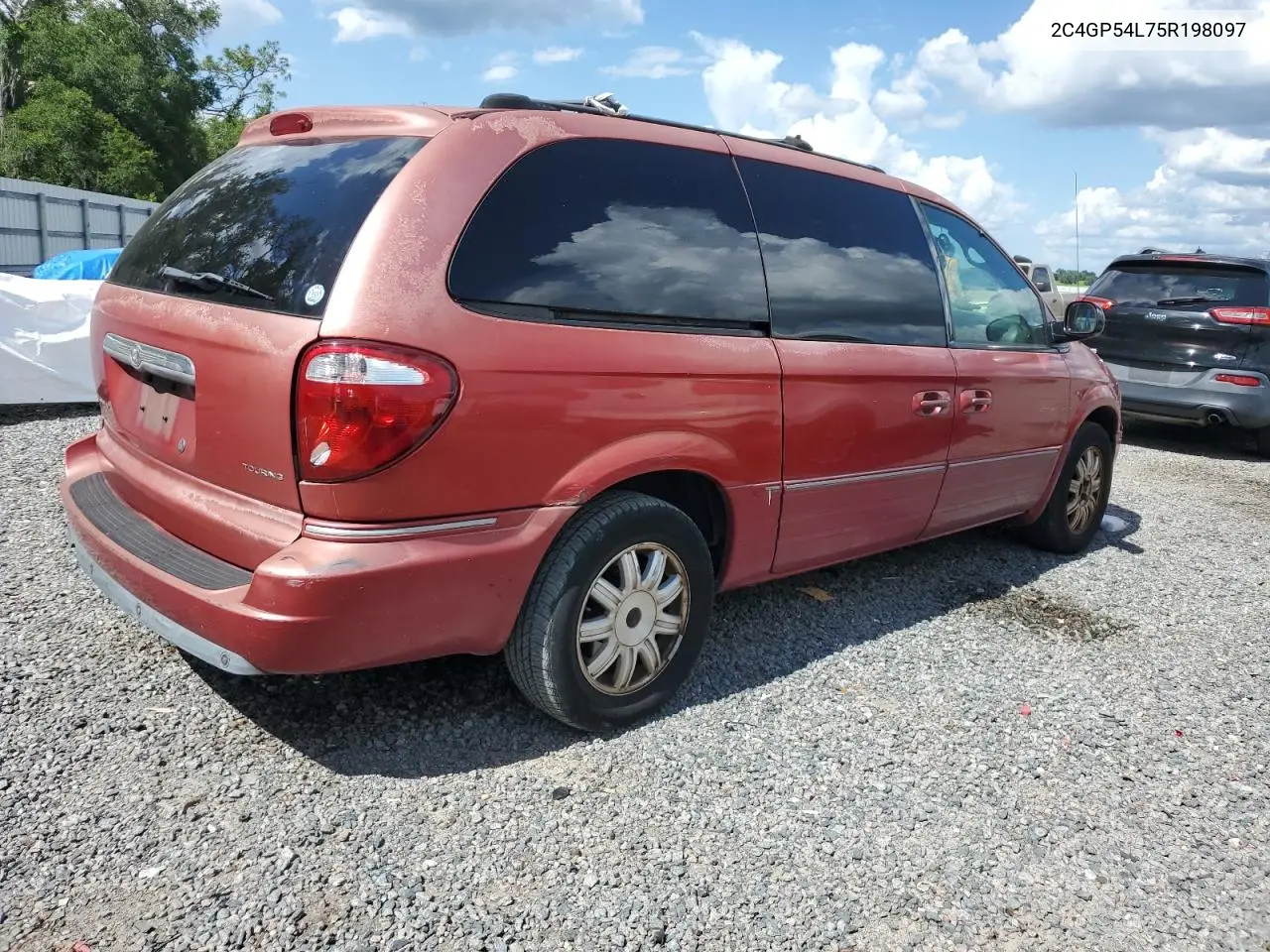 2005 Chrysler Town & Country Touring VIN: 2C4GP54L75R198097 Lot: 60700835