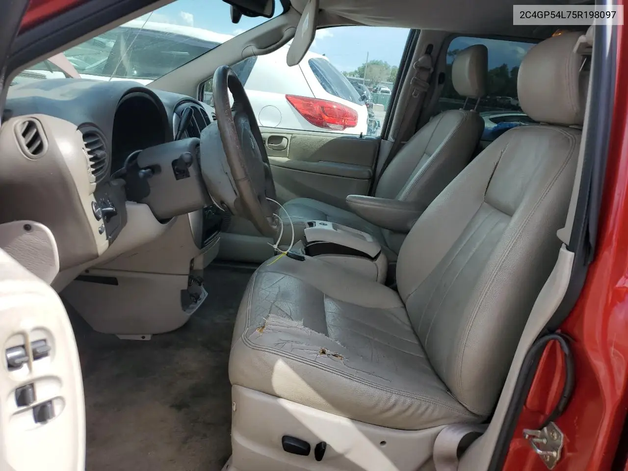 2005 Chrysler Town & Country Touring VIN: 2C4GP54L75R198097 Lot: 60700835