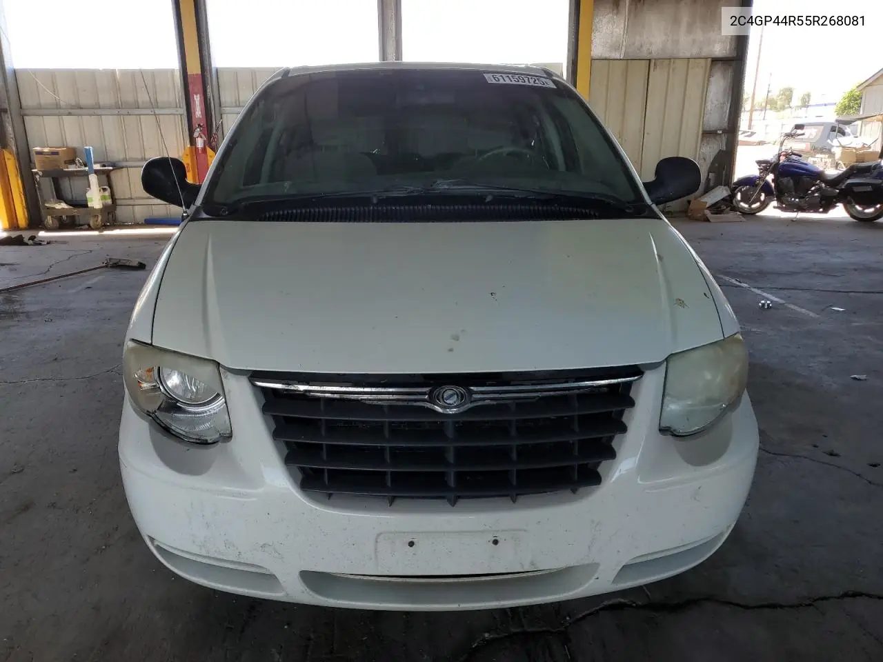 2005 Chrysler Town & Country Lx VIN: 2C4GP44R55R268081 Lot: 61159725