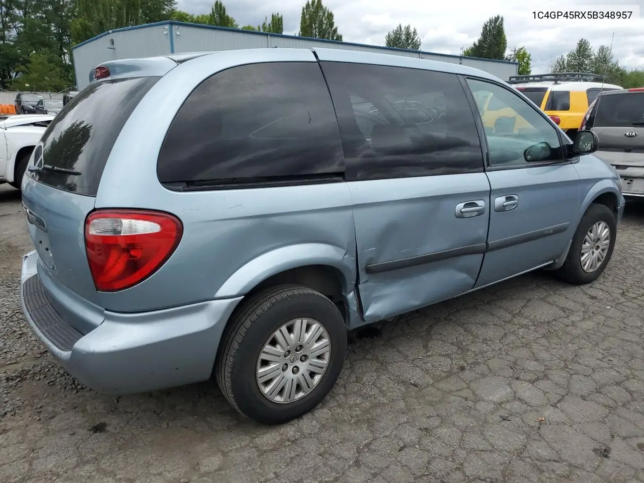 2005 Chrysler Town & Country VIN: 1C4GP45RX5B348957 Lot: 61745125