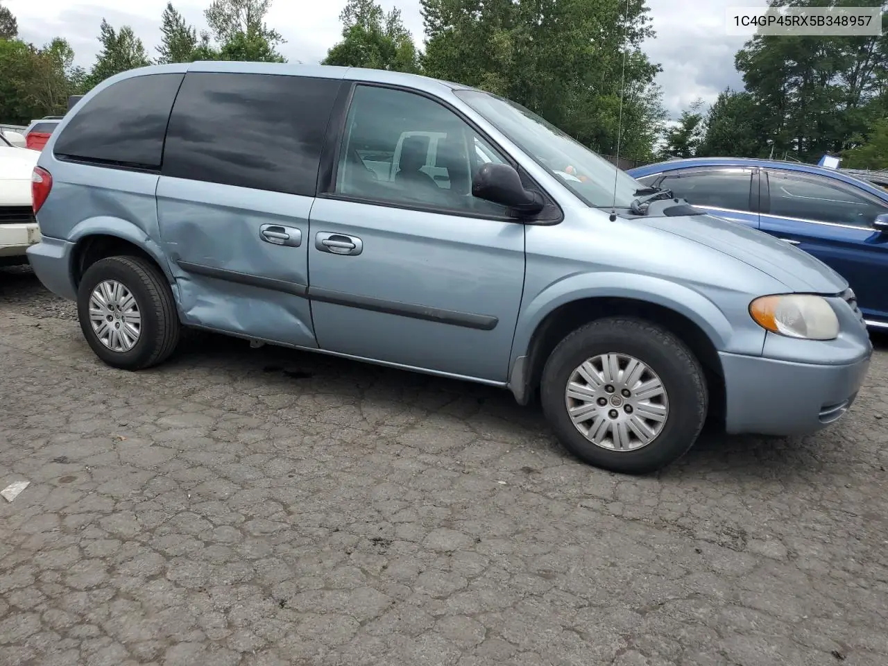 2005 Chrysler Town & Country VIN: 1C4GP45RX5B348957 Lot: 61745125