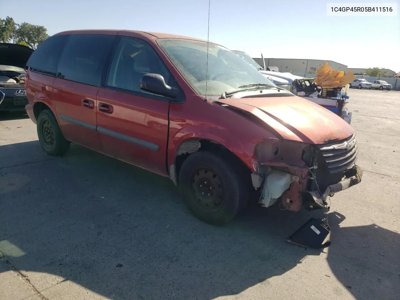 2005 Chrysler Town & Country VIN: 1C4GP45R05B411516 Lot: 62011015