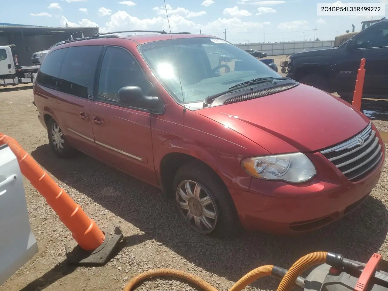 2005 Chrysler Town & Country Touring VIN: 2C4GP54L35R499272 Lot: 62613235