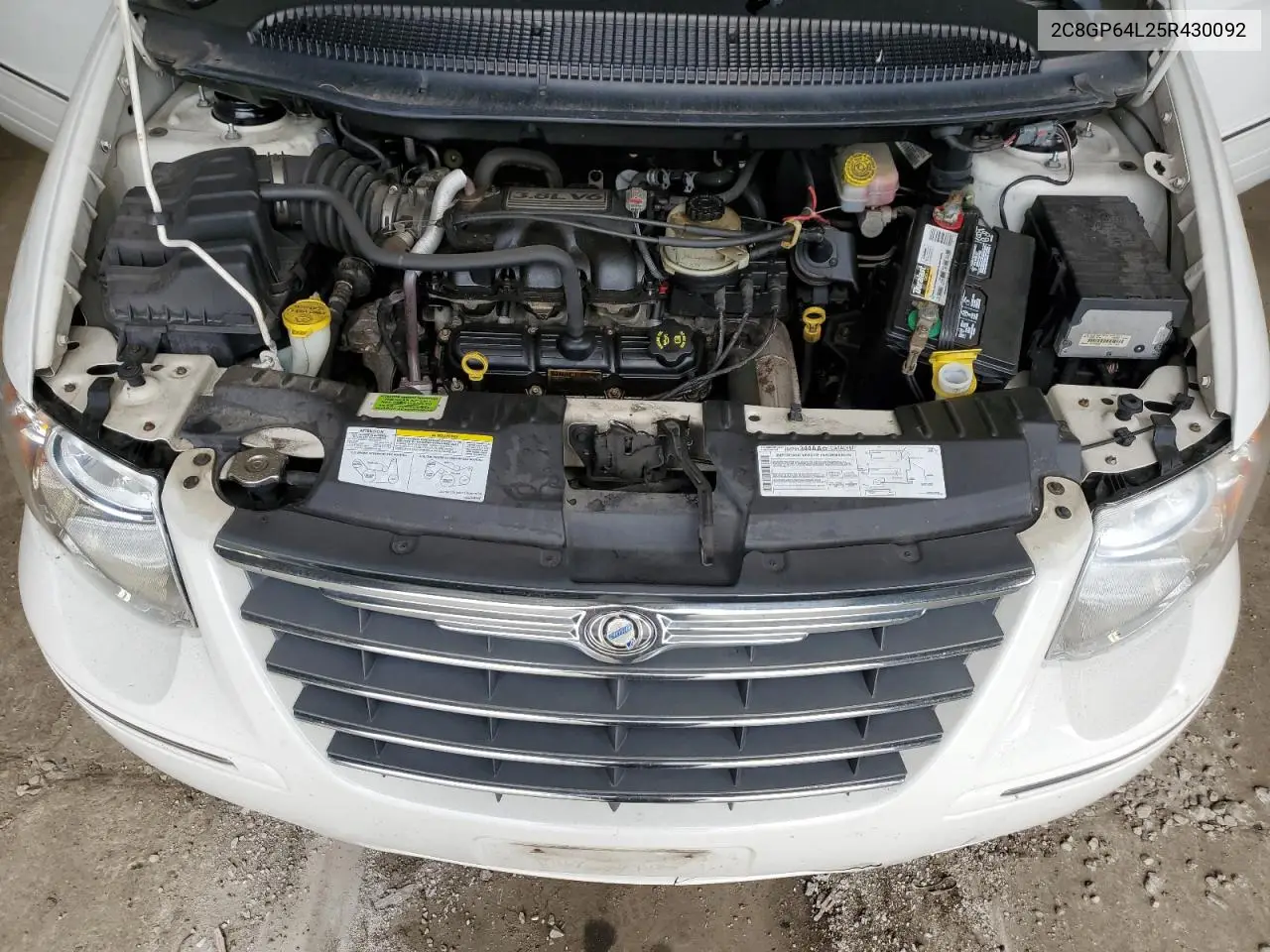 2005 Chrysler Town & Country Limited VIN: 2C8GP64L25R430092 Lot: 62704545