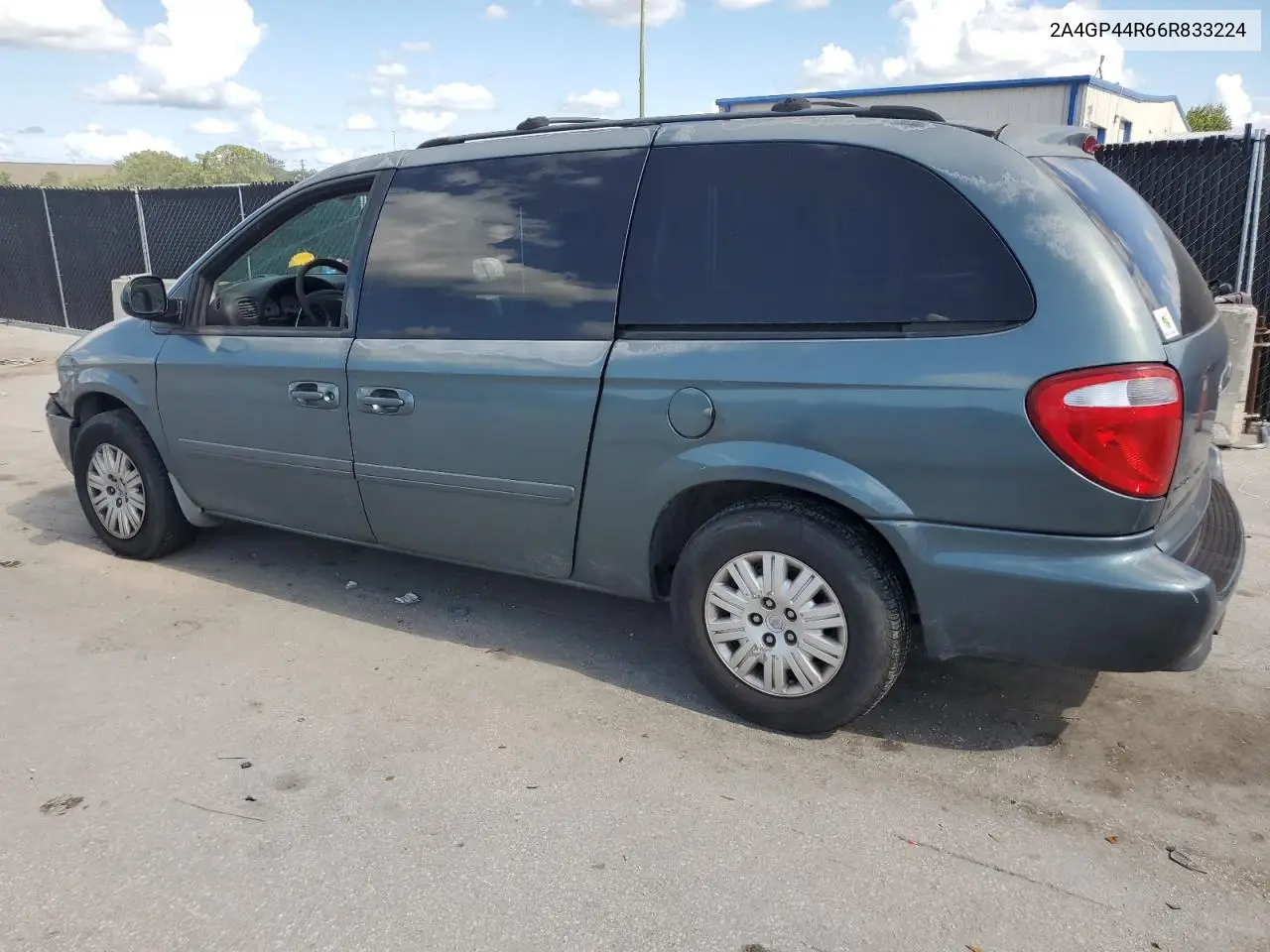 2006 Chrysler Town & Country Lx VIN: 2A4GP44R66R833224 Lot: 61657795