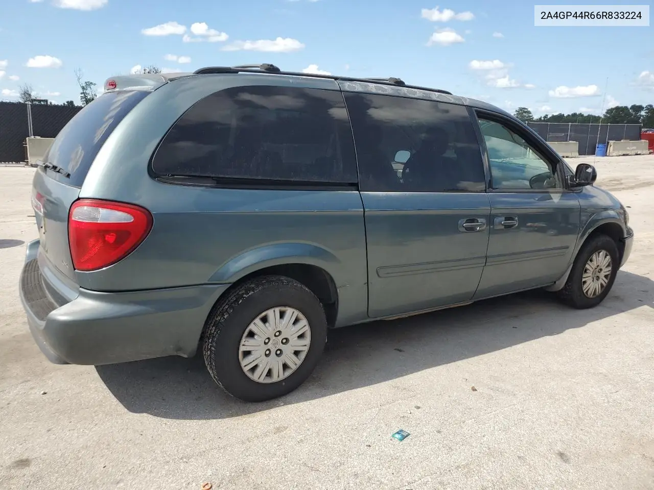 2006 Chrysler Town & Country Lx VIN: 2A4GP44R66R833224 Lot: 61657795