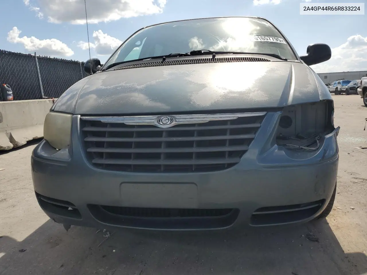 2006 Chrysler Town & Country Lx VIN: 2A4GP44R66R833224 Lot: 61657795
