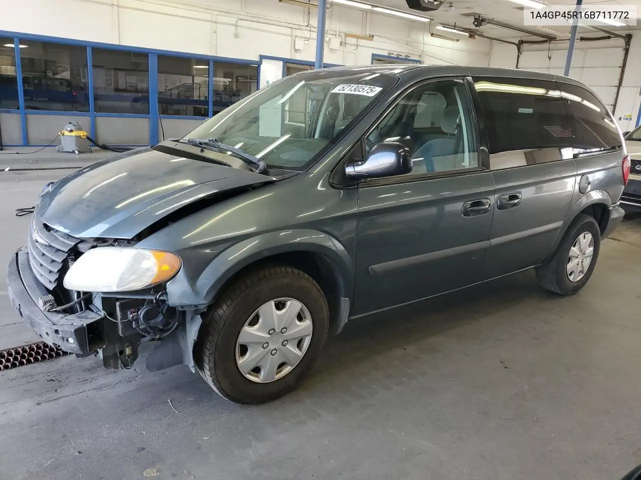 2006 Chrysler Town & Country VIN: 1A4GP45R16B711772 Lot: 62130575