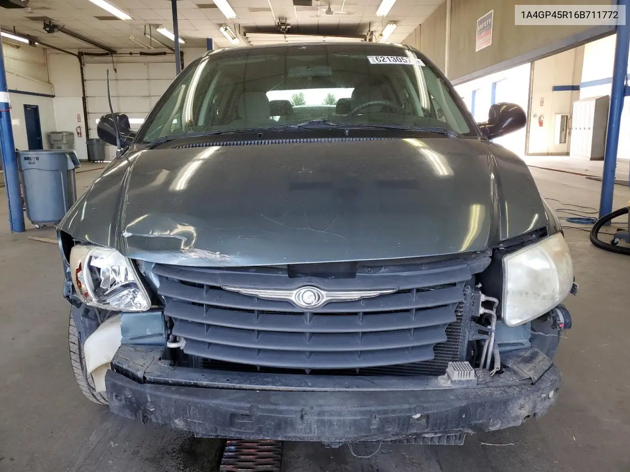 2006 Chrysler Town & Country VIN: 1A4GP45R16B711772 Lot: 62130575
