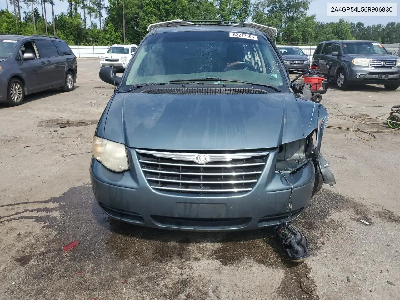 2006 Chrysler Town & Country Touring VIN: 2A4GP54L56R906830 Lot: 62277505