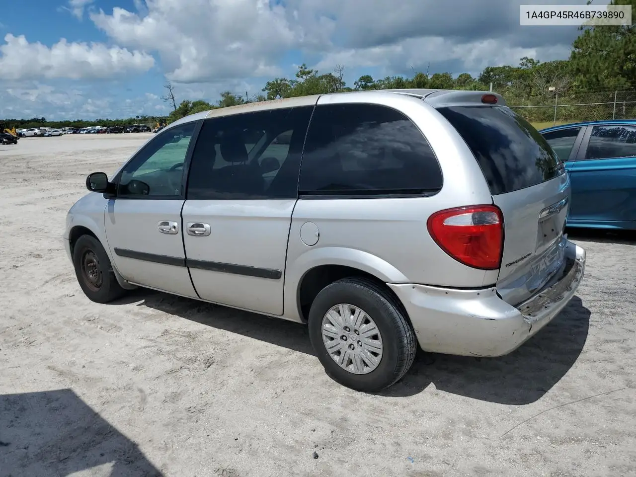 2006 Chrysler Town & Country VIN: 1A4GP45R46B739890 Lot: 62736305