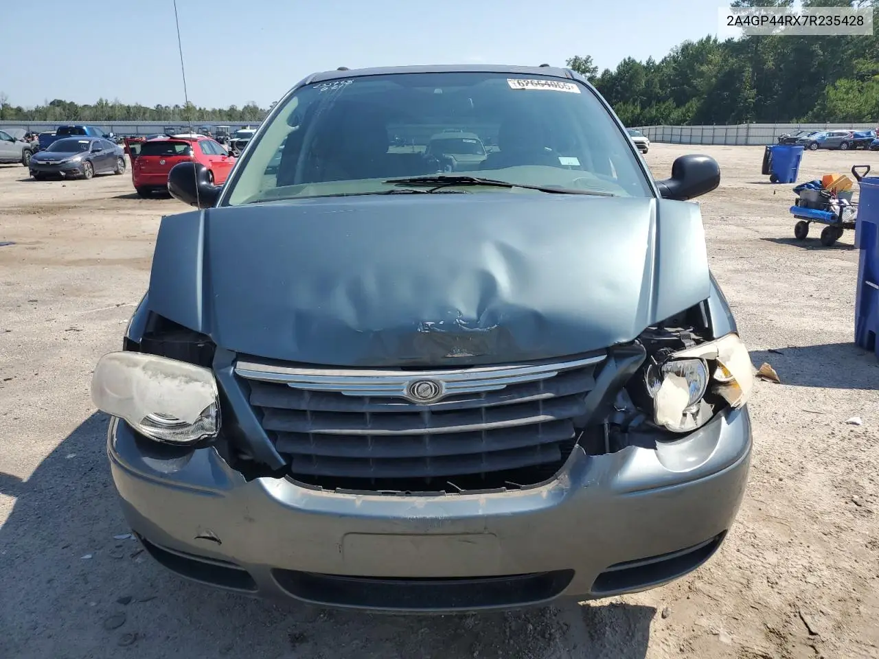 2007 Chrysler Town & Country Lx VIN: 2A4GP44RX7R235428 Lot: 62664055