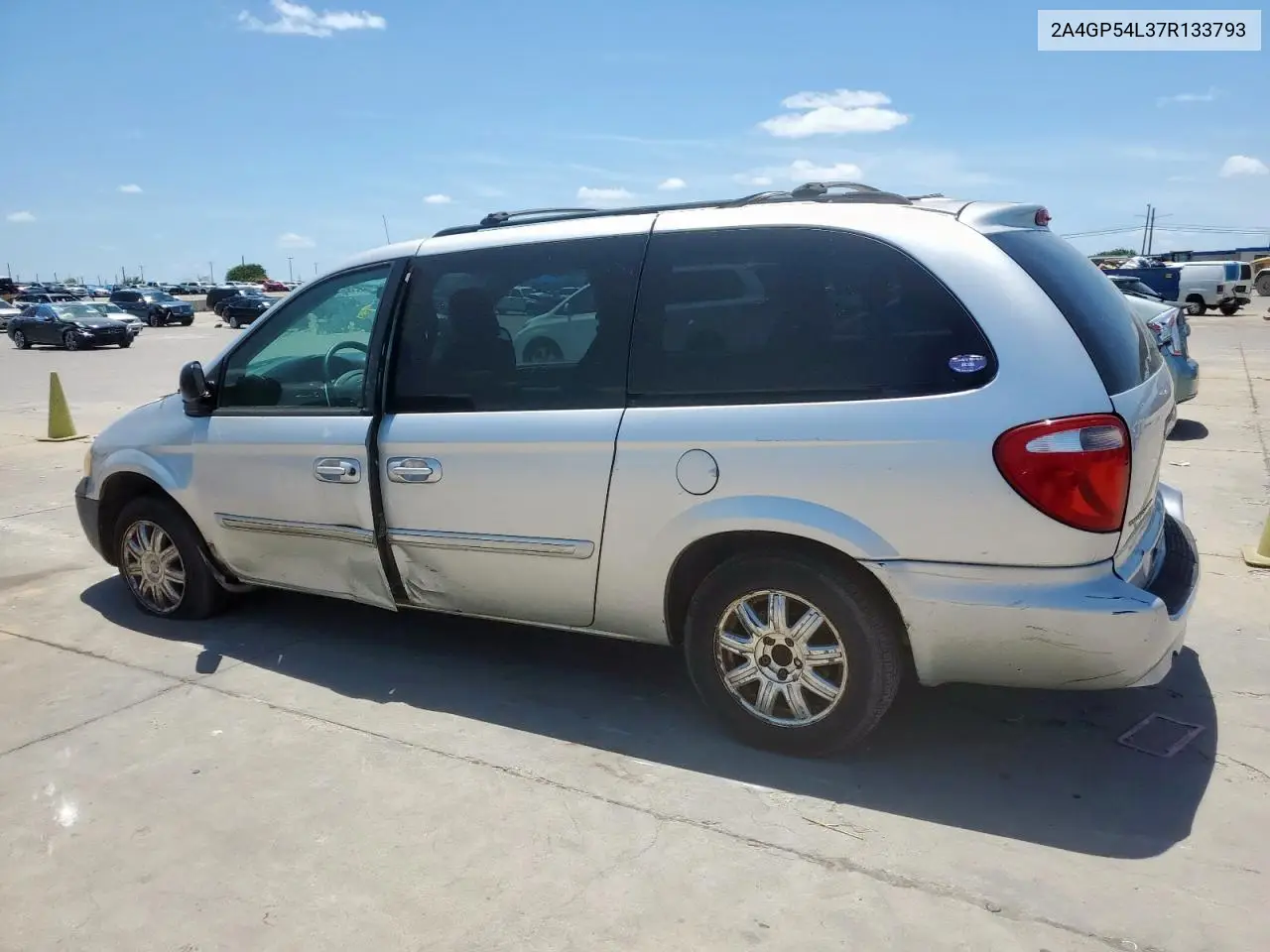 2007 Chrysler Town & Country Touring VIN: 2A4GP54L37R133793 Lot: 63012735