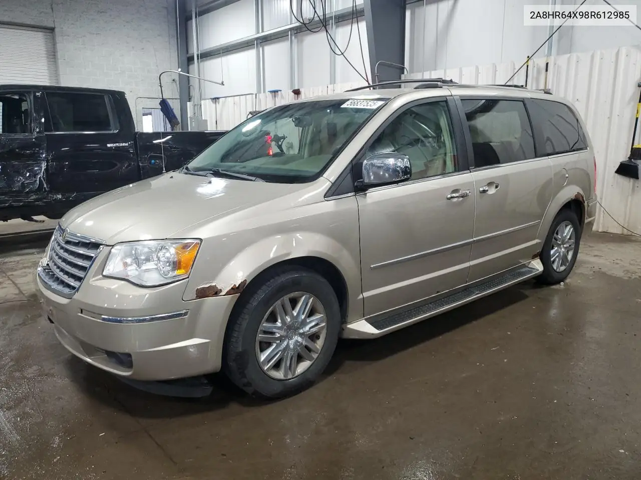 2008 Chrysler Town & Country Limited VIN: 2A8HR64X98R612985 Lot: 56837535