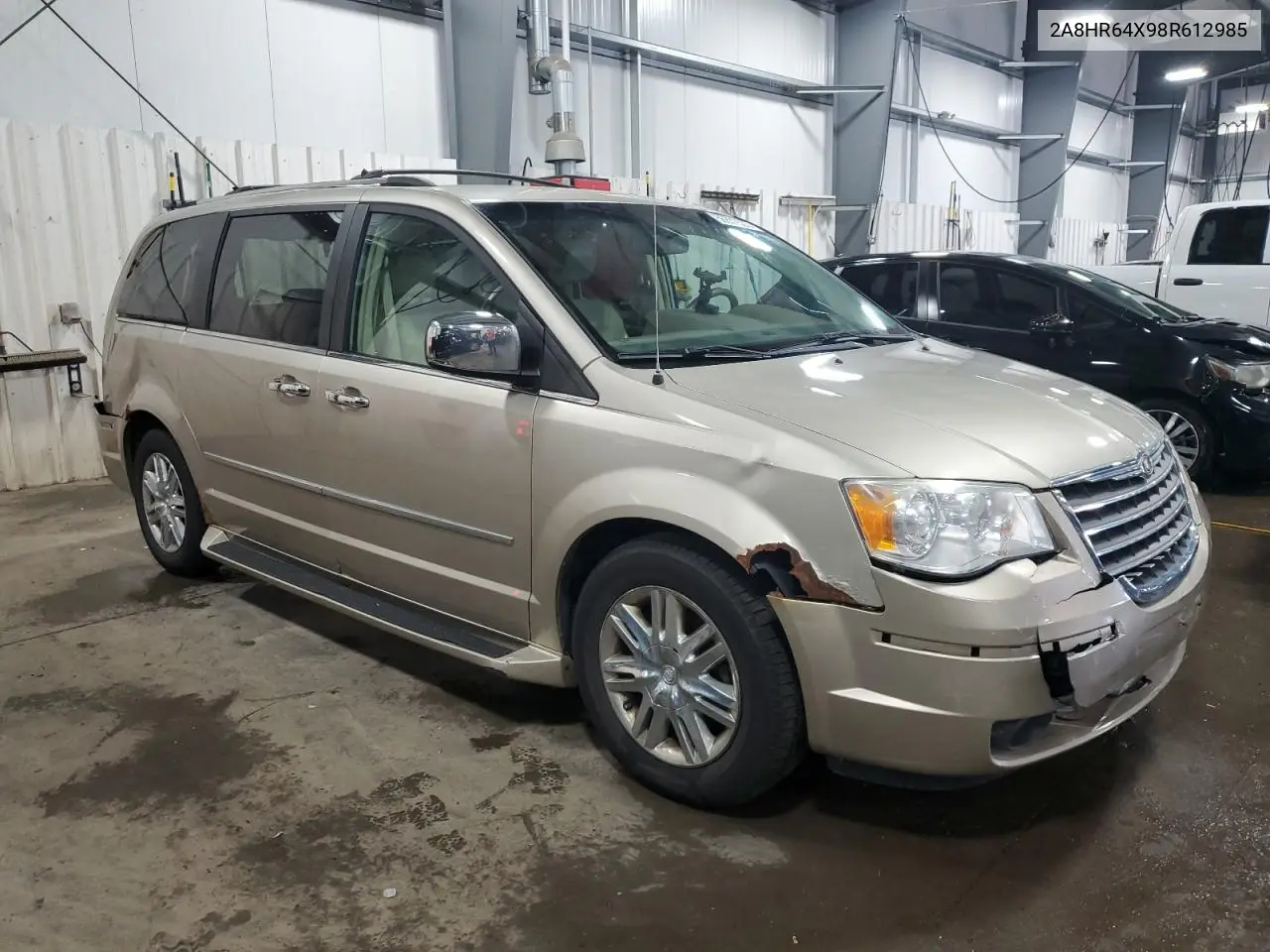 2008 Chrysler Town & Country Limited VIN: 2A8HR64X98R612985 Lot: 56837535