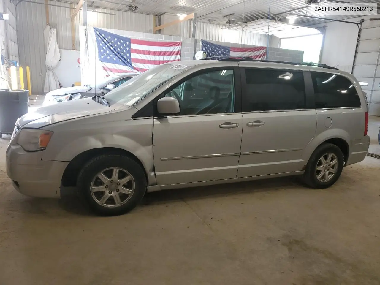 2009 Chrysler Town & Country Touring VIN: 2A8HR54149R558213 Lot: 56735045