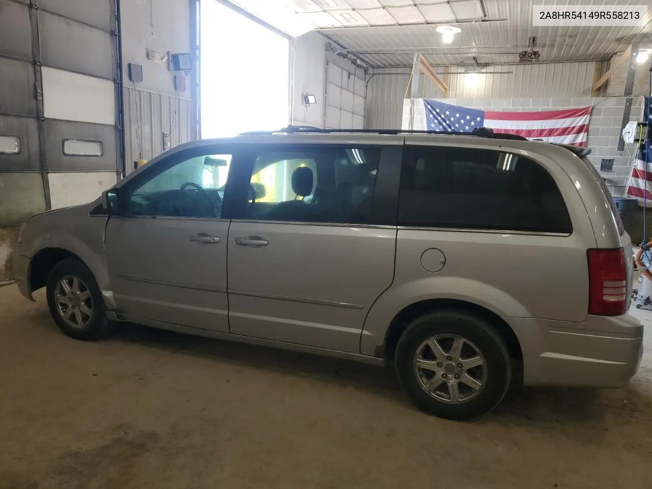 2009 Chrysler Town & Country Touring VIN: 2A8HR54149R558213 Lot: 56735045