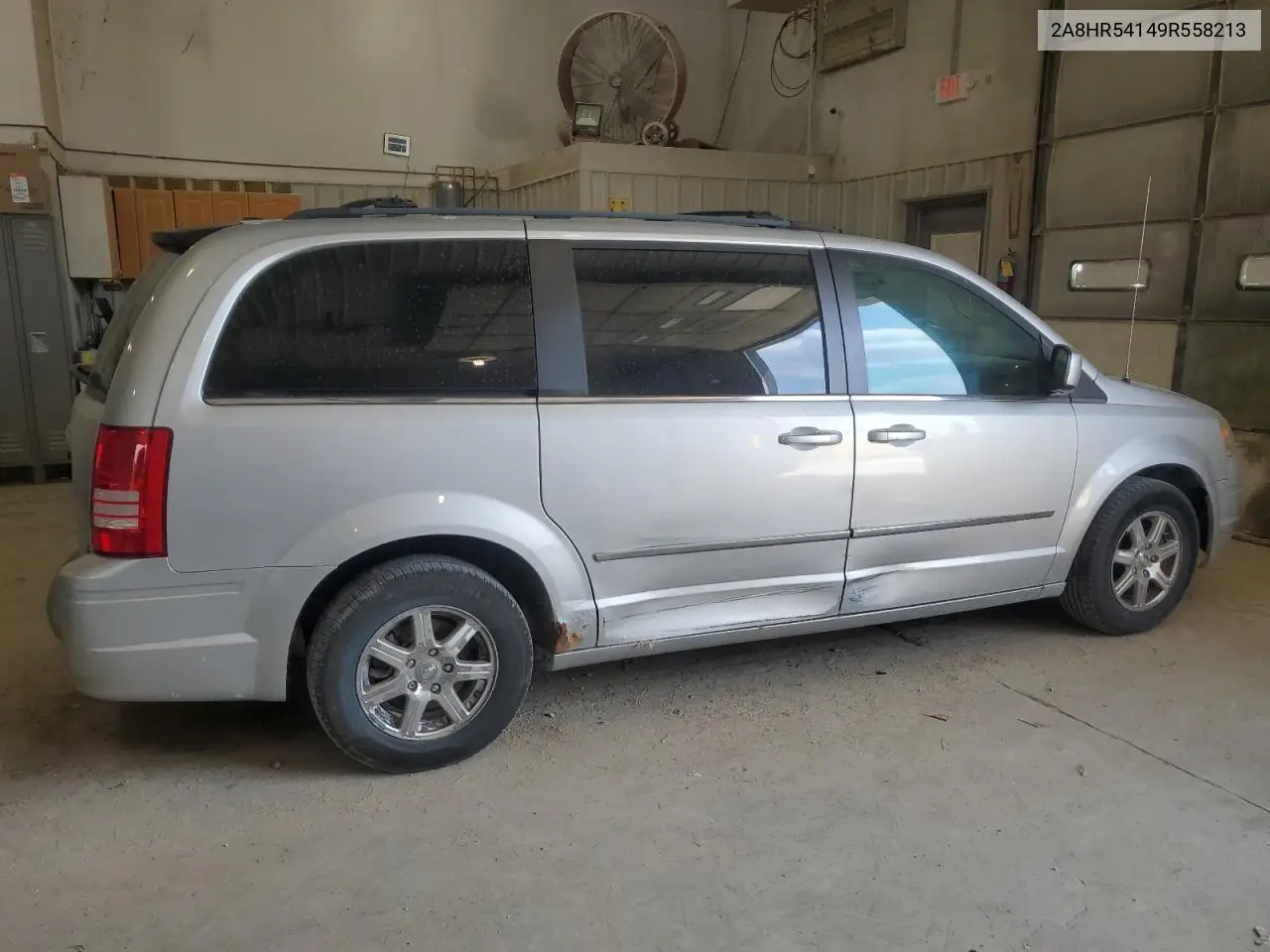 2009 Chrysler Town & Country Touring VIN: 2A8HR54149R558213 Lot: 56735045