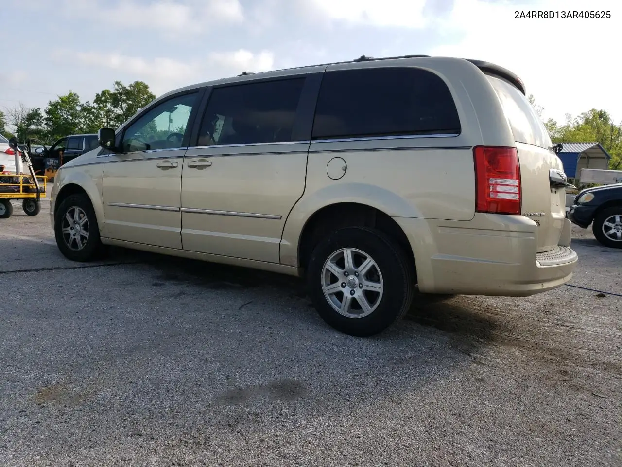 2010 Chrysler Town & Country Touring Plus VIN: 2A4RR8D13AR405625 Lot: 56586295