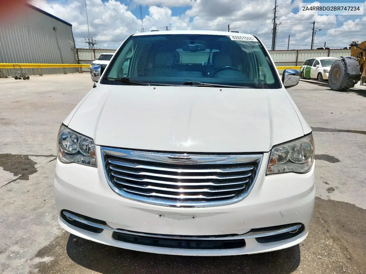 2011 Chrysler Town & Country Touring L VIN: 2A4RR8DG2BR747234 Lot: 62651555