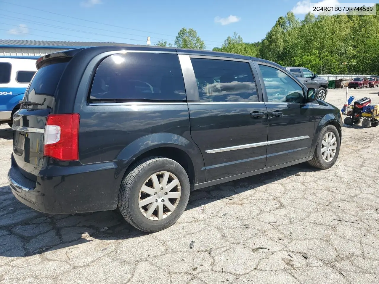 2013 Chrysler Town & Country Touring VIN: 2C4RC1BG7DR744589 Lot: 55592955