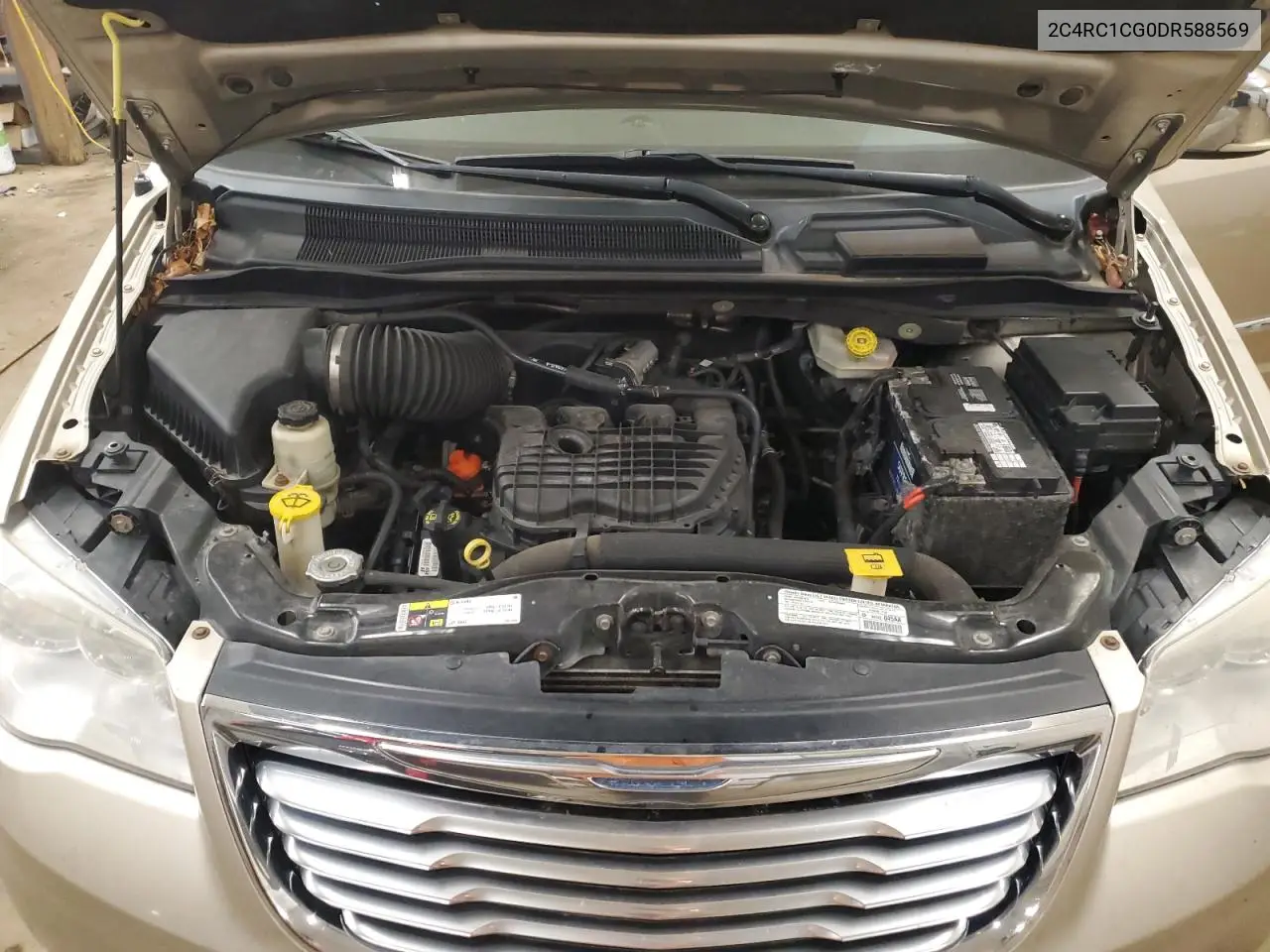 2013 Chrysler Town & Country Touring L VIN: 2C4RC1CG0DR588569 Lot: 56395275