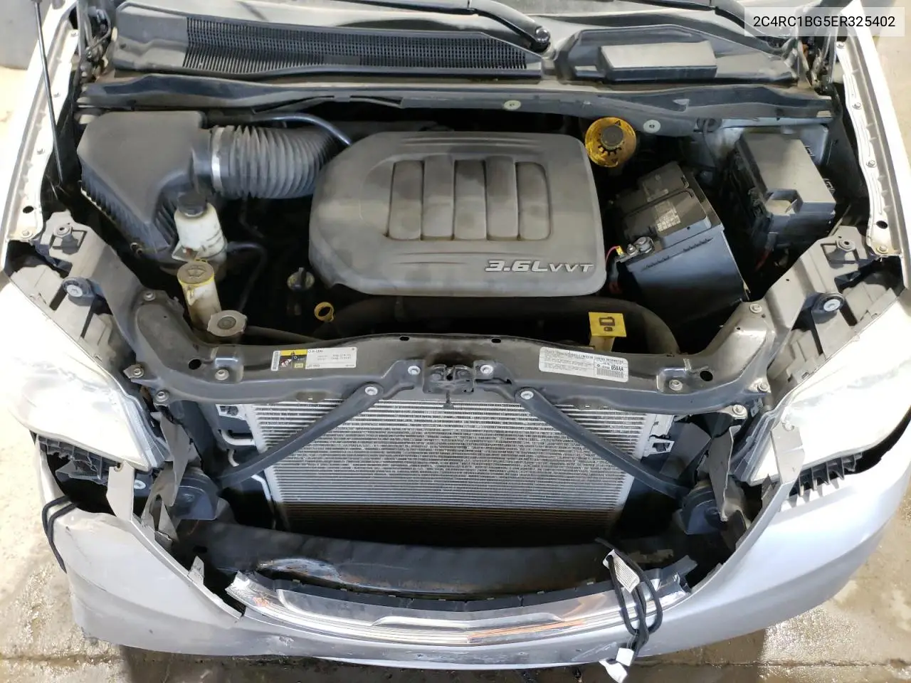 2014 Chrysler Town & Country Touring VIN: 2C4RC1BG5ER325402 Lot: 56480485